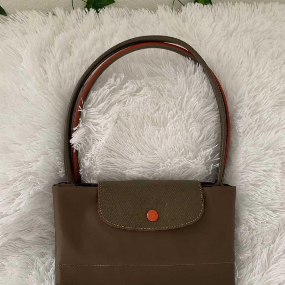 Longchamp
